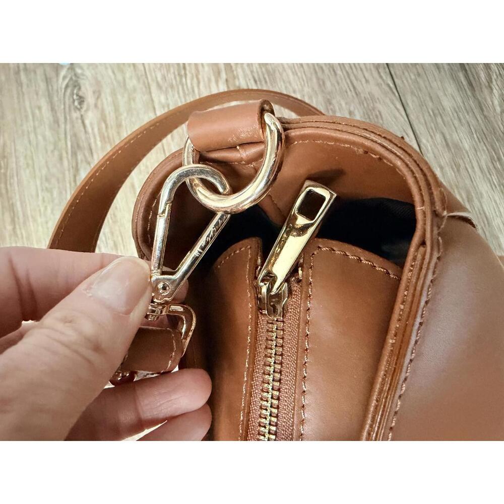 🚫SOLD OUT🚫Valentina Fiore Cognac Leather Woven Panel Tote Bag - Picture 3 of 9
